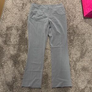 New York & Company Gray Dress Pants. Size 6